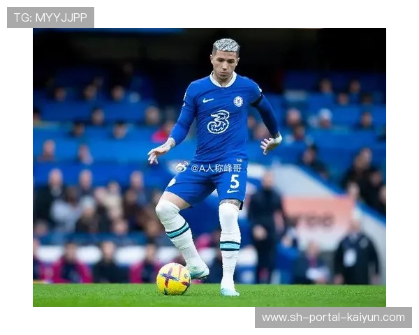 切尔西客场擒伯恩利，内托、恩佐破门助球队紧追榜首