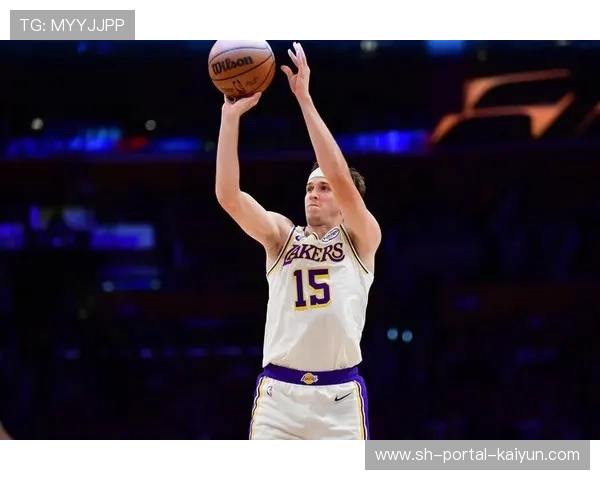 NBA常规赛:湖人124-104击败独行侠,詹姆斯28+10+12创最老三双纪录 NBA常规赛:湖人124-104击败独行侠,詹姆斯28+10+12创最老三双纪录